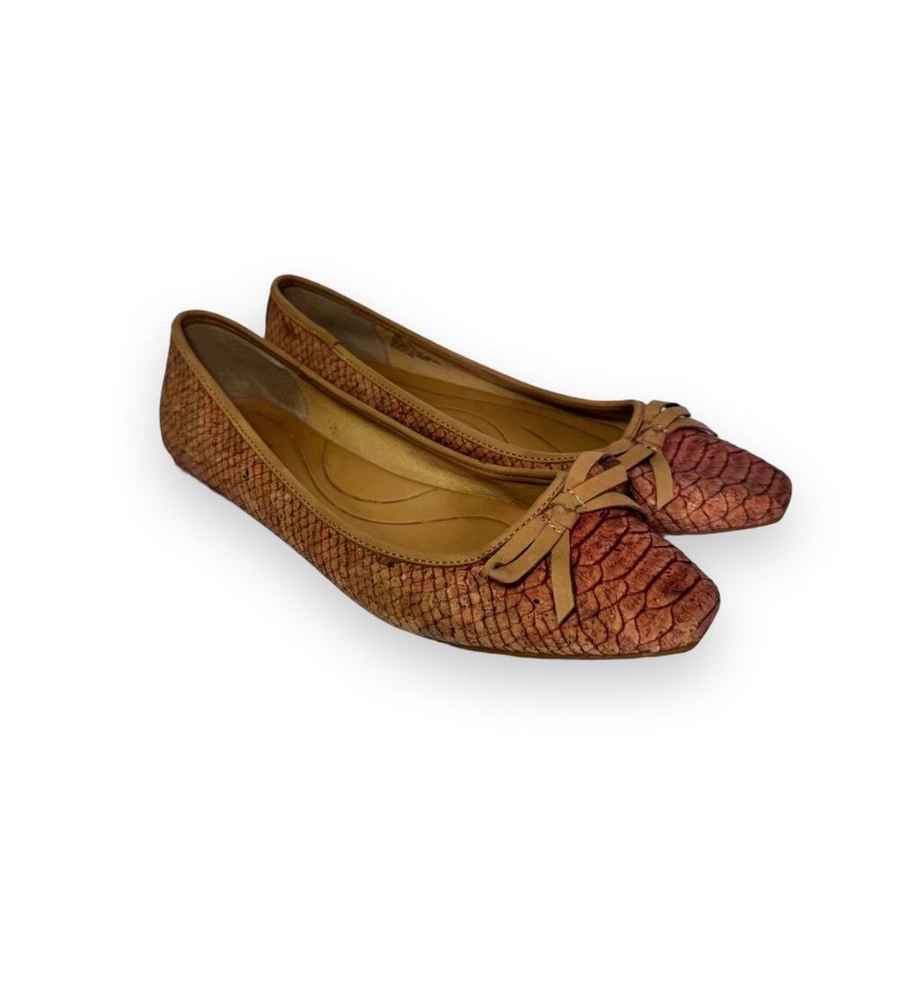 Børn Cork Textured Bow Ballet Flats Coral Tan Size 10M Comfort Shoes